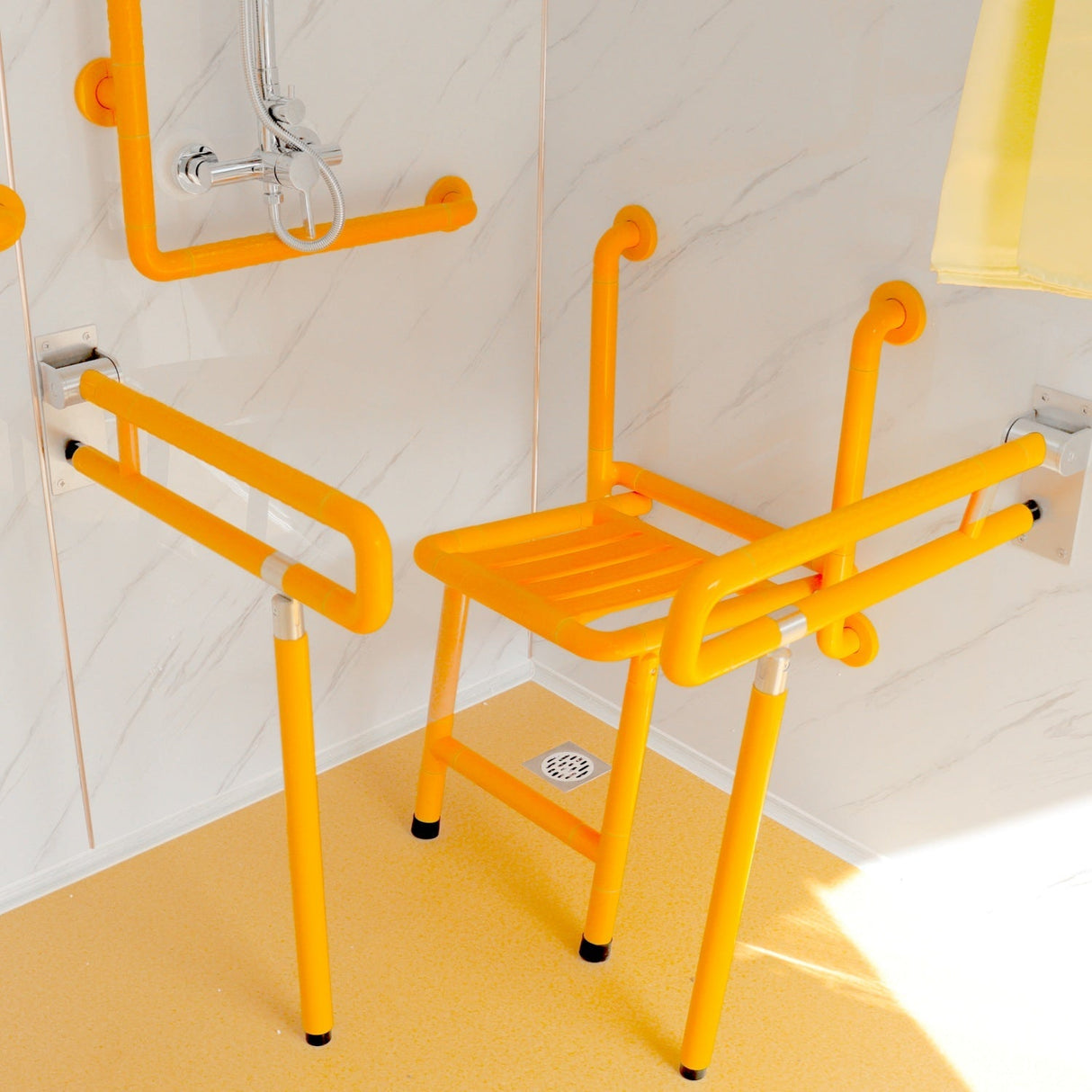 Chery Industrial 10 ft Handicap‑Accessible Portable Toilet with Built‑In Shower SUIMT10FTADAWS