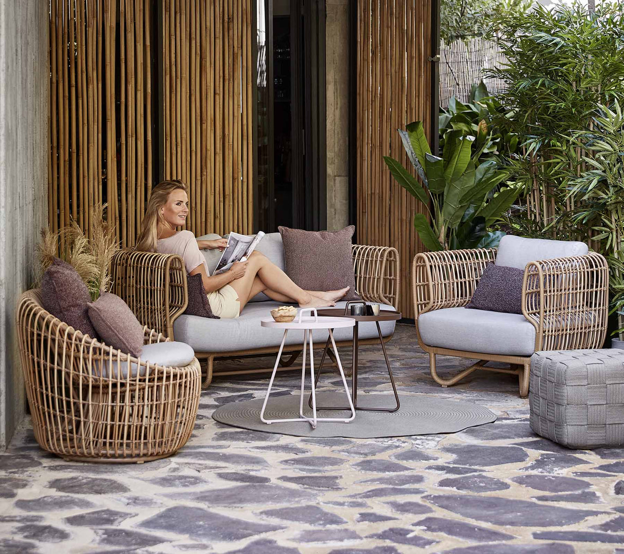 Nest 2-Seater Indoor Sofa 75222RU