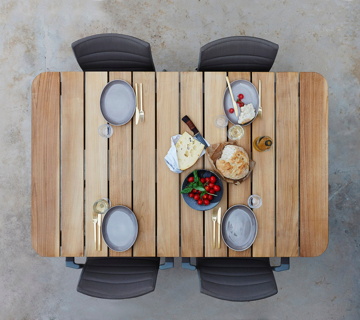 Core Outdoor Dining Table Teak Aluminium