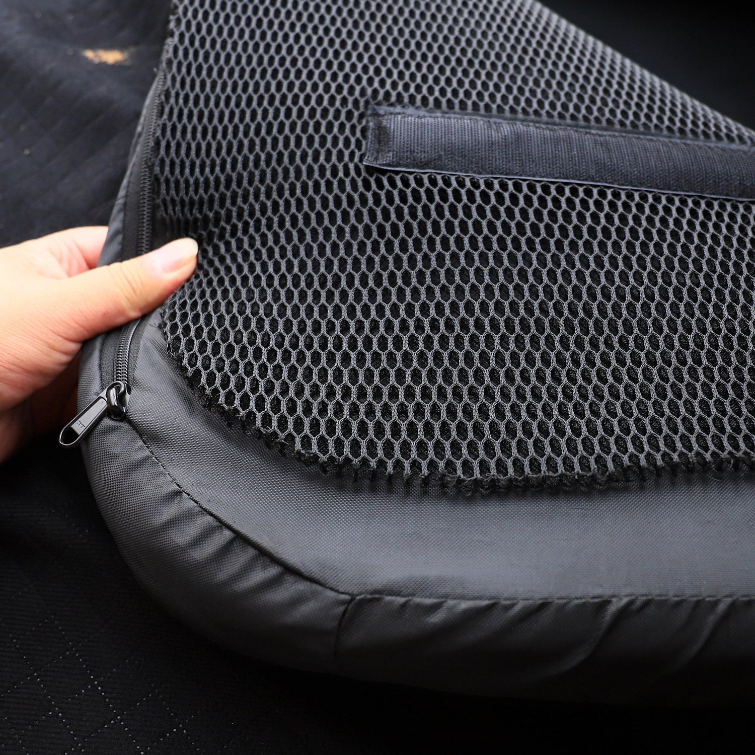 Naturnest  Sirius 1 Plus XXL Clamshell Rooftop Tent