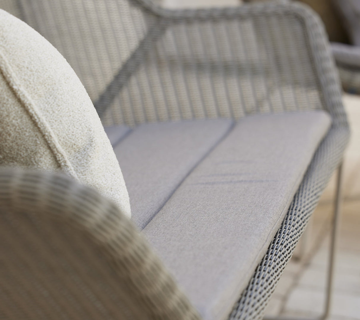 Cane-line Breeze 2-Seater Outdoor Sofa 5567LS