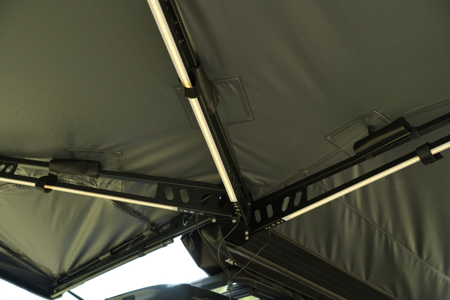 Naturnest 270 Car Awning Plus