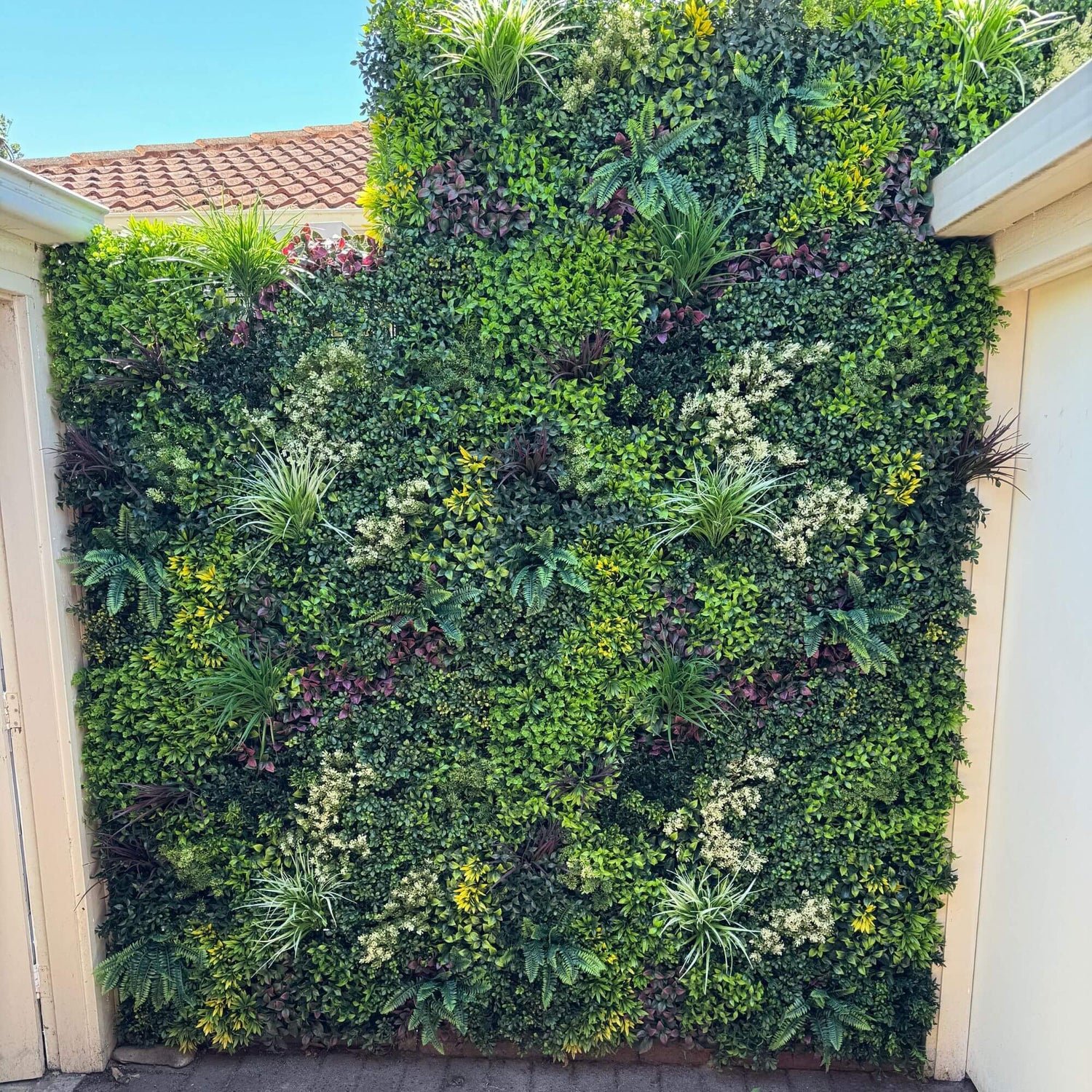 Designer Plants USA Evergreen Triptych Vertical Garden Wall Set 3 Pieces UV Resistant