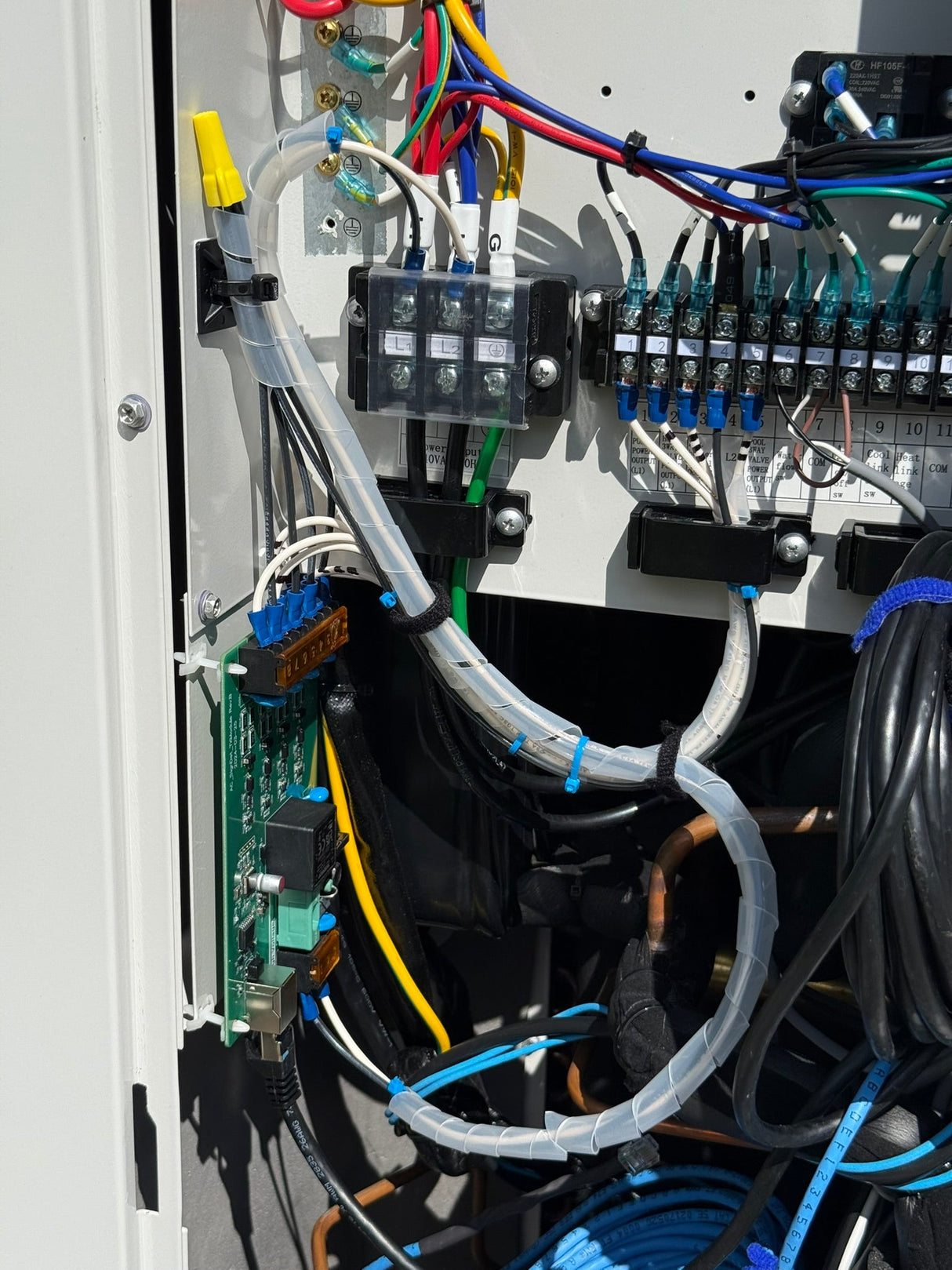 APOLLO Commercial Heat Pump - 72k BTU / 6 Ton - Air to Water - EVI Inverter DC Technology