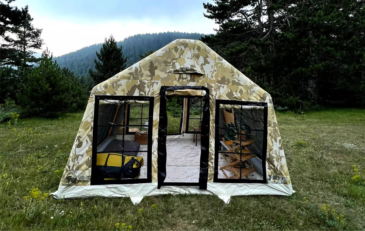 Sonmez Outdoor London 360 Discover Inflatable Tent with Digital Air Pump