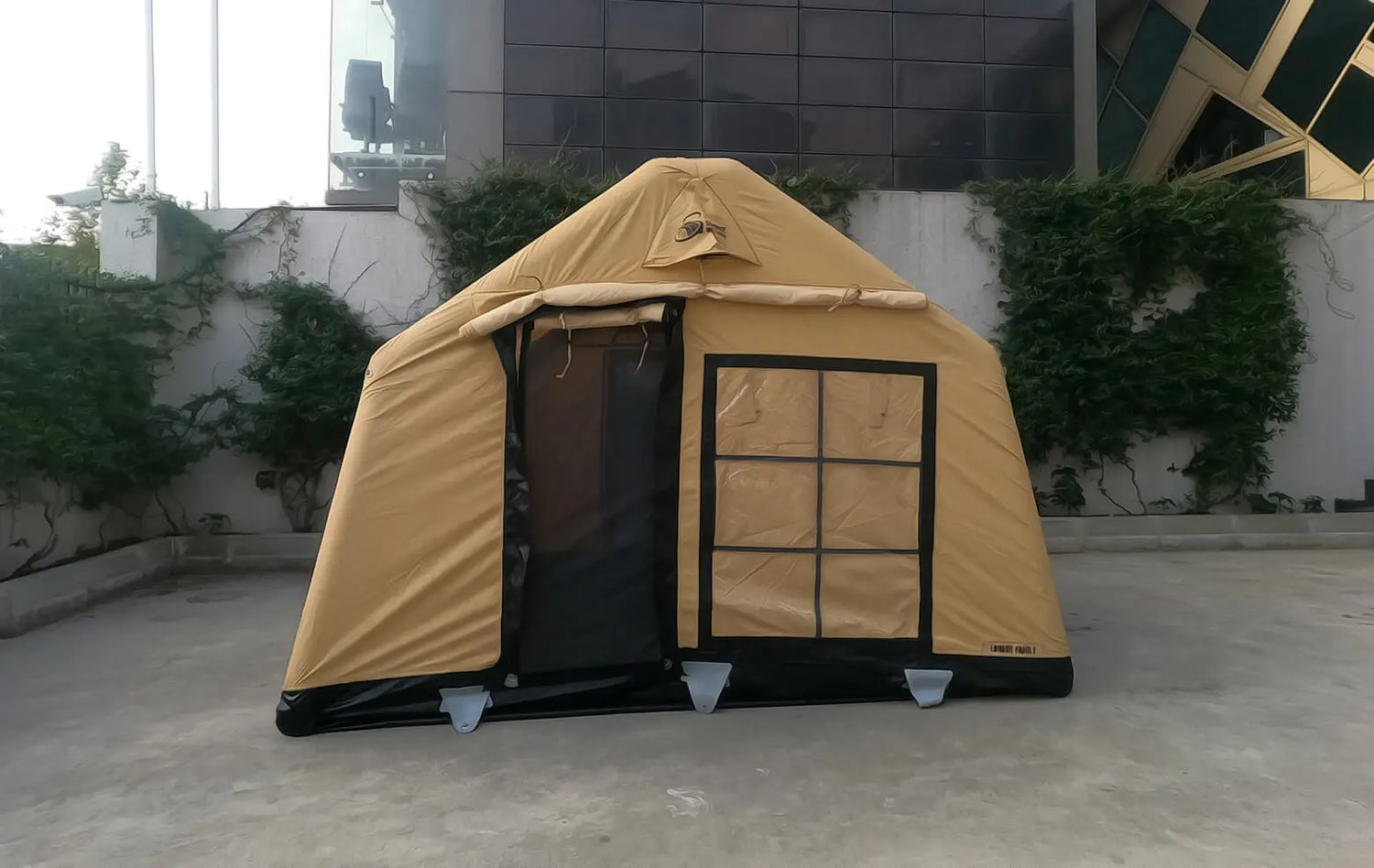 Sonmez Outdoor London Family Inflatable Tent with Digital Air Pump