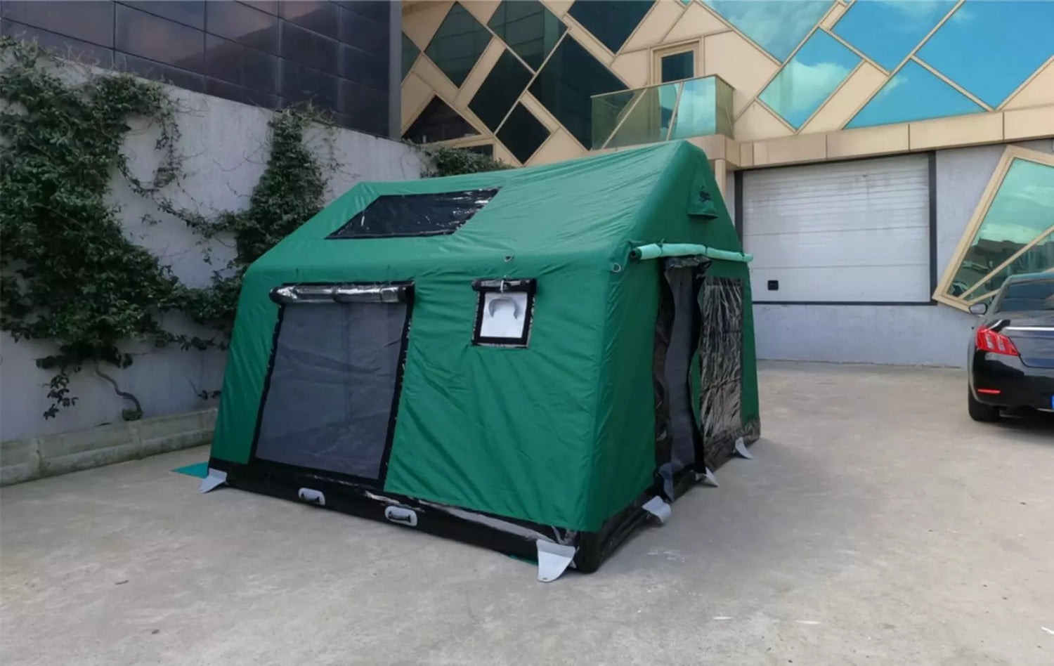 Sonmez Outdoor London Family Inflatable Tent with Digital Air Pump
