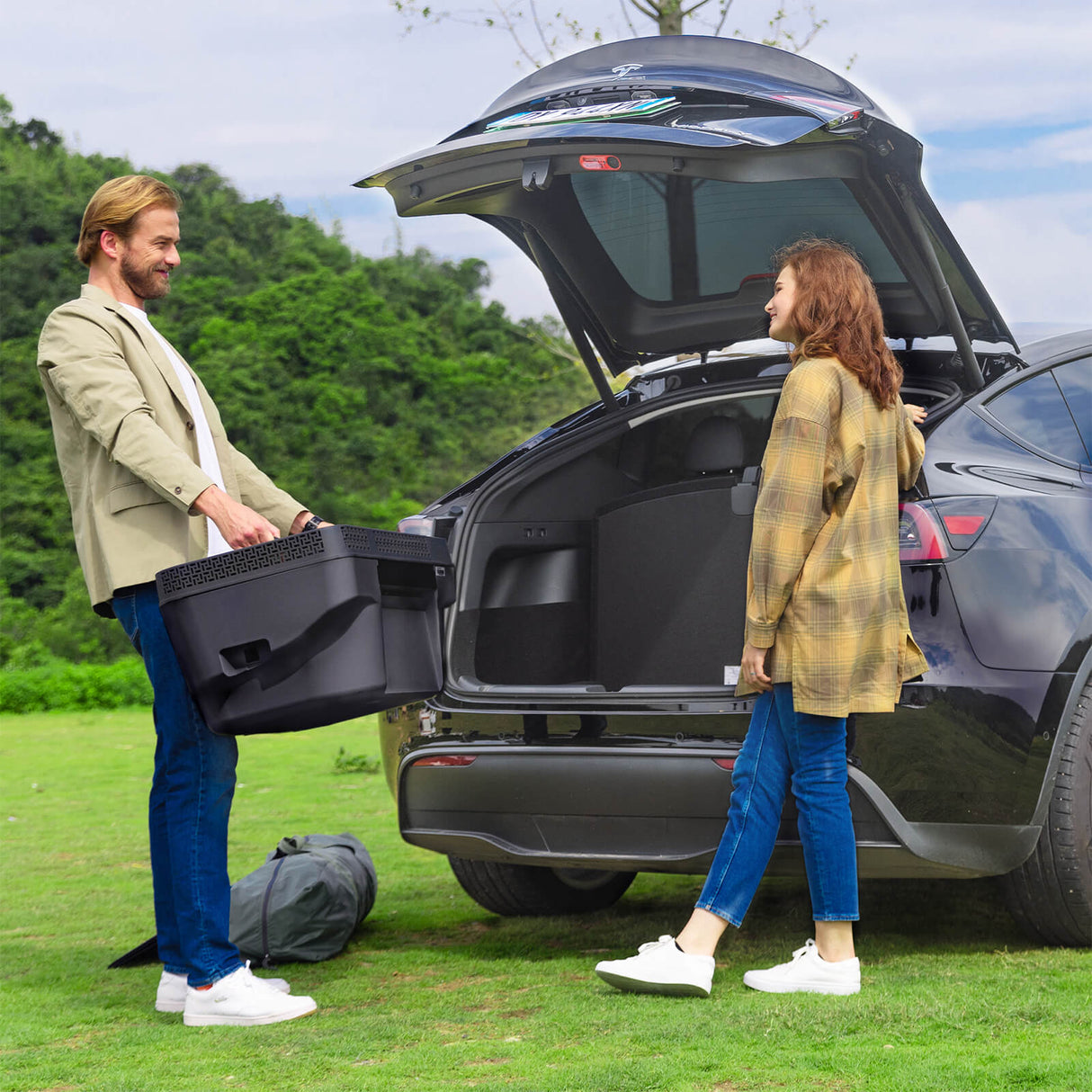 Chery Industrial Portable freezer specially designed for Tesla Model Y