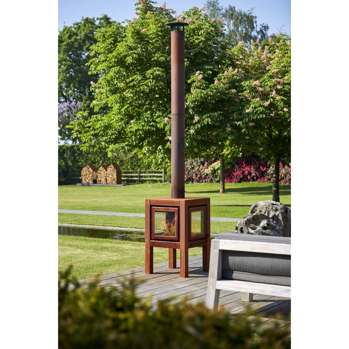 Quaruba L 3-Sided Glass Outdoor Fireplace QUARUBA-L-3