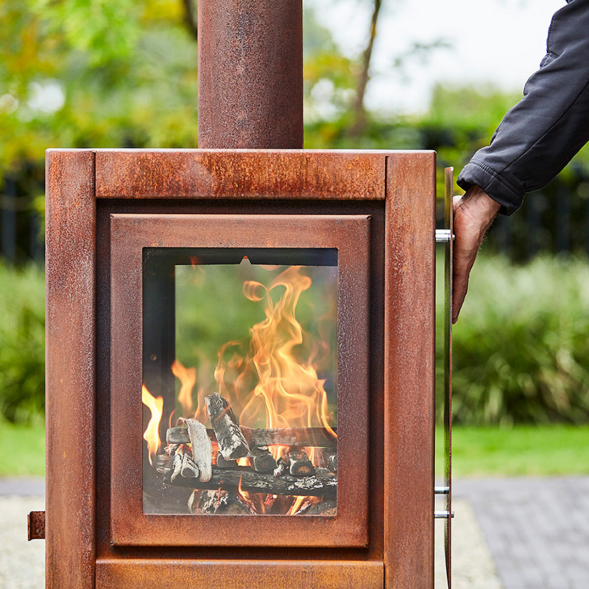 Quaruba XL Mobile 4-Sided Glass Matte Stainless Steel Outdoor Fireplace QUARUBA-XL-4-SS
