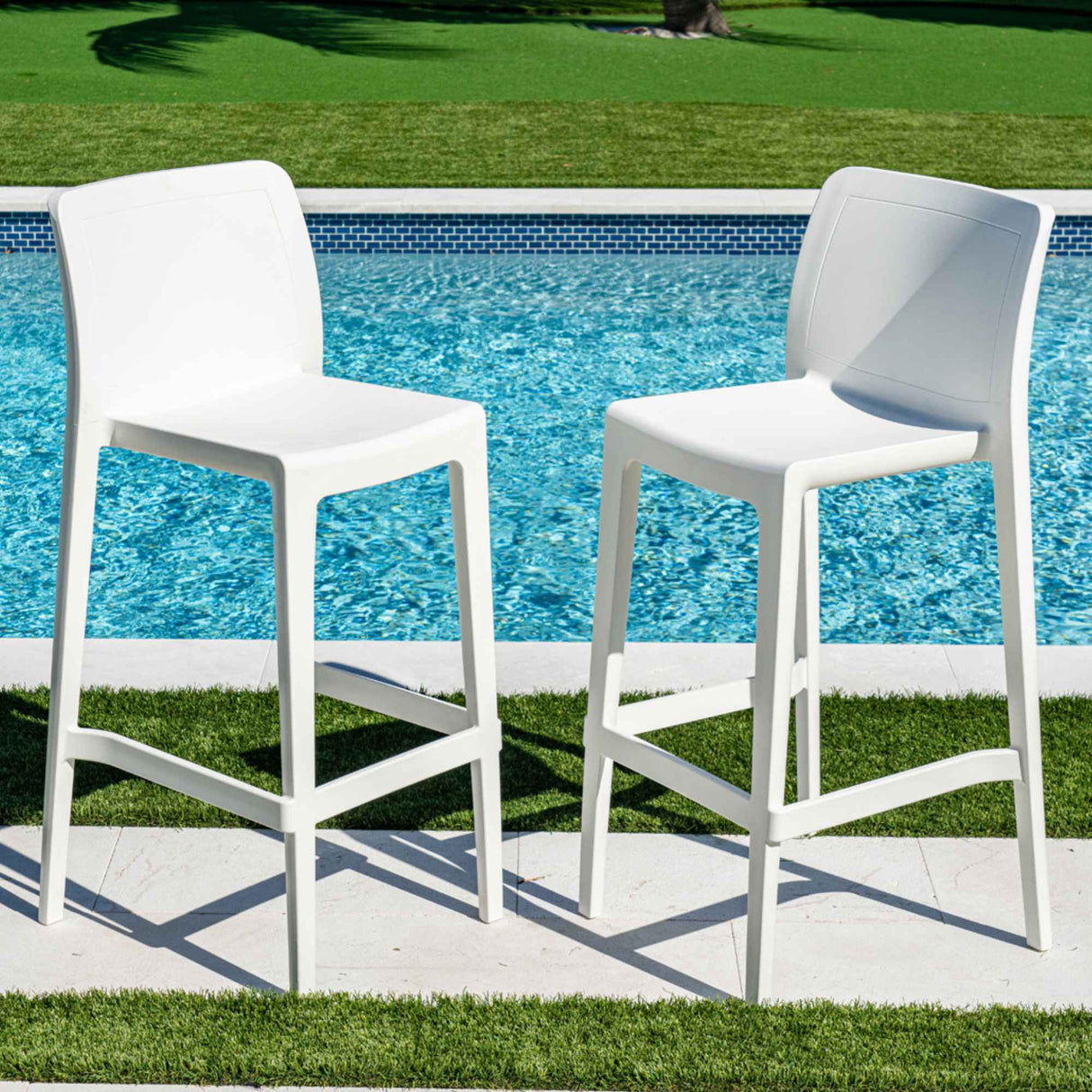 Rainbow Outdoor Luna Set of 2 Barstools - White