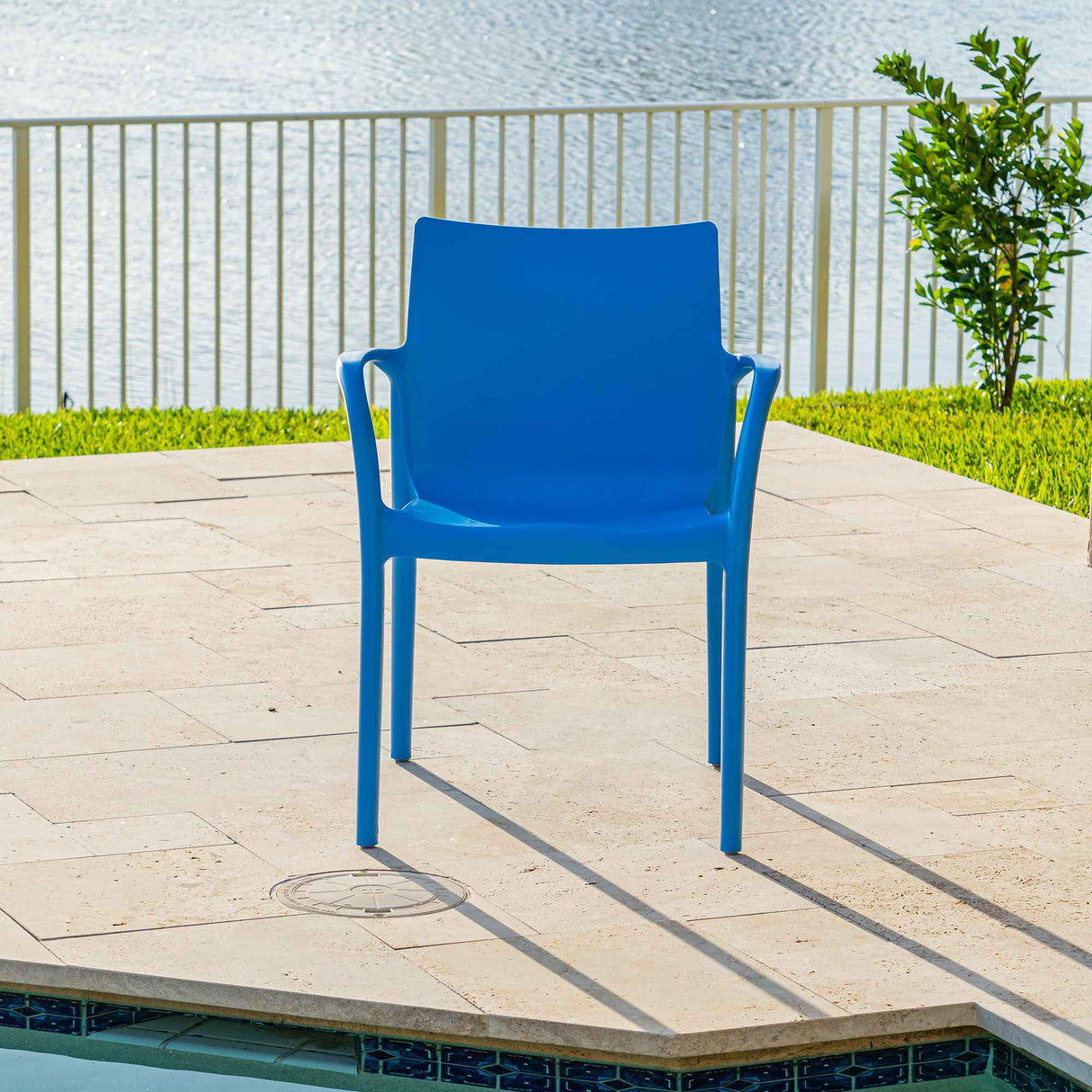 Rainbow Outdoor Pedro Set of 2 Stackable Armchair-Blue