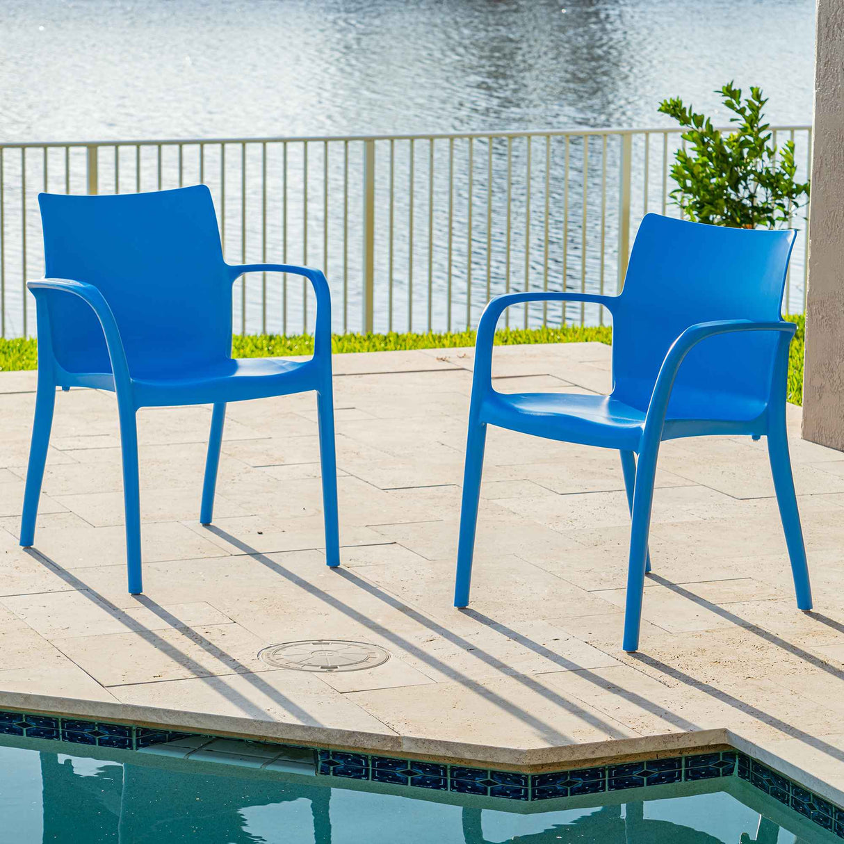 Rainbow Outdoor Pedro Set of 2 Stackable Armchair-Blue