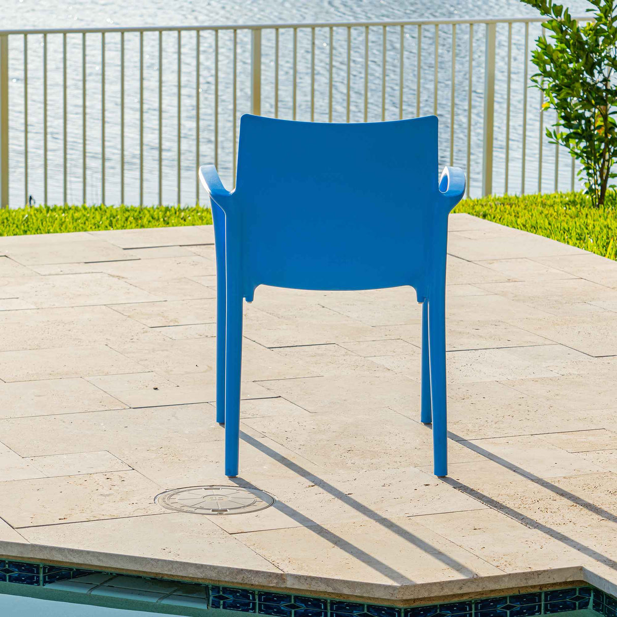 Rainbow Outdoor Pedro Set of 2 Stackable Armchair-Blue