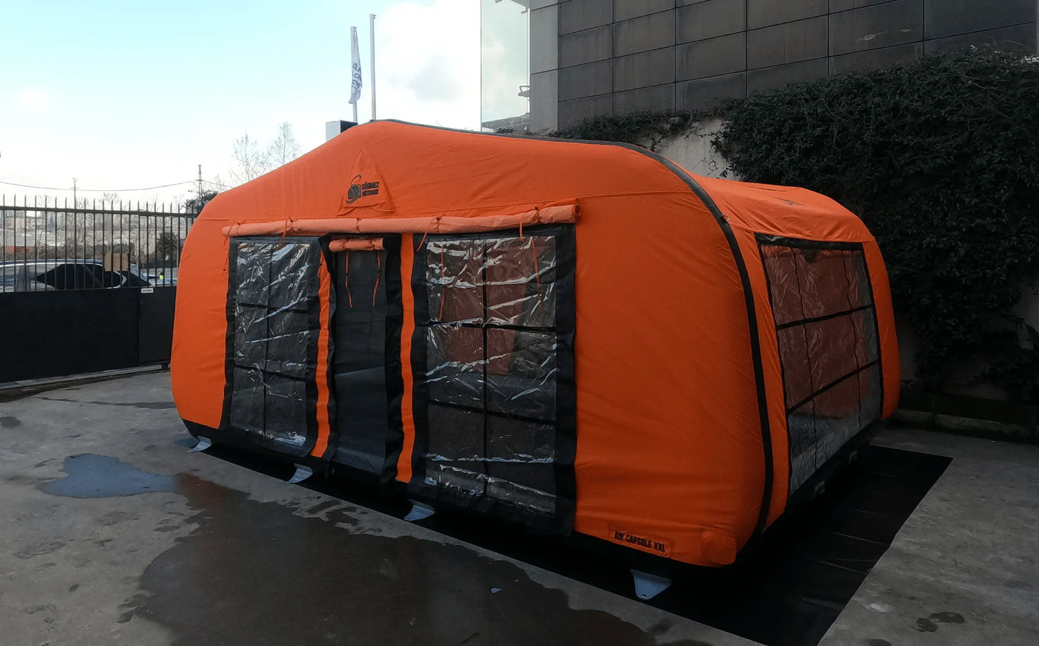 Sonmez Outdoor Air Capsule XXL Inflatable Tent with Digital Air Pump