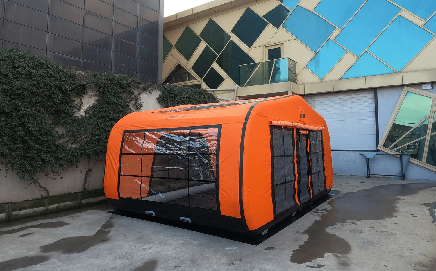 Sonmez Outdoor Air Capsule XXL Inflatable Tent with Digital Air Pump