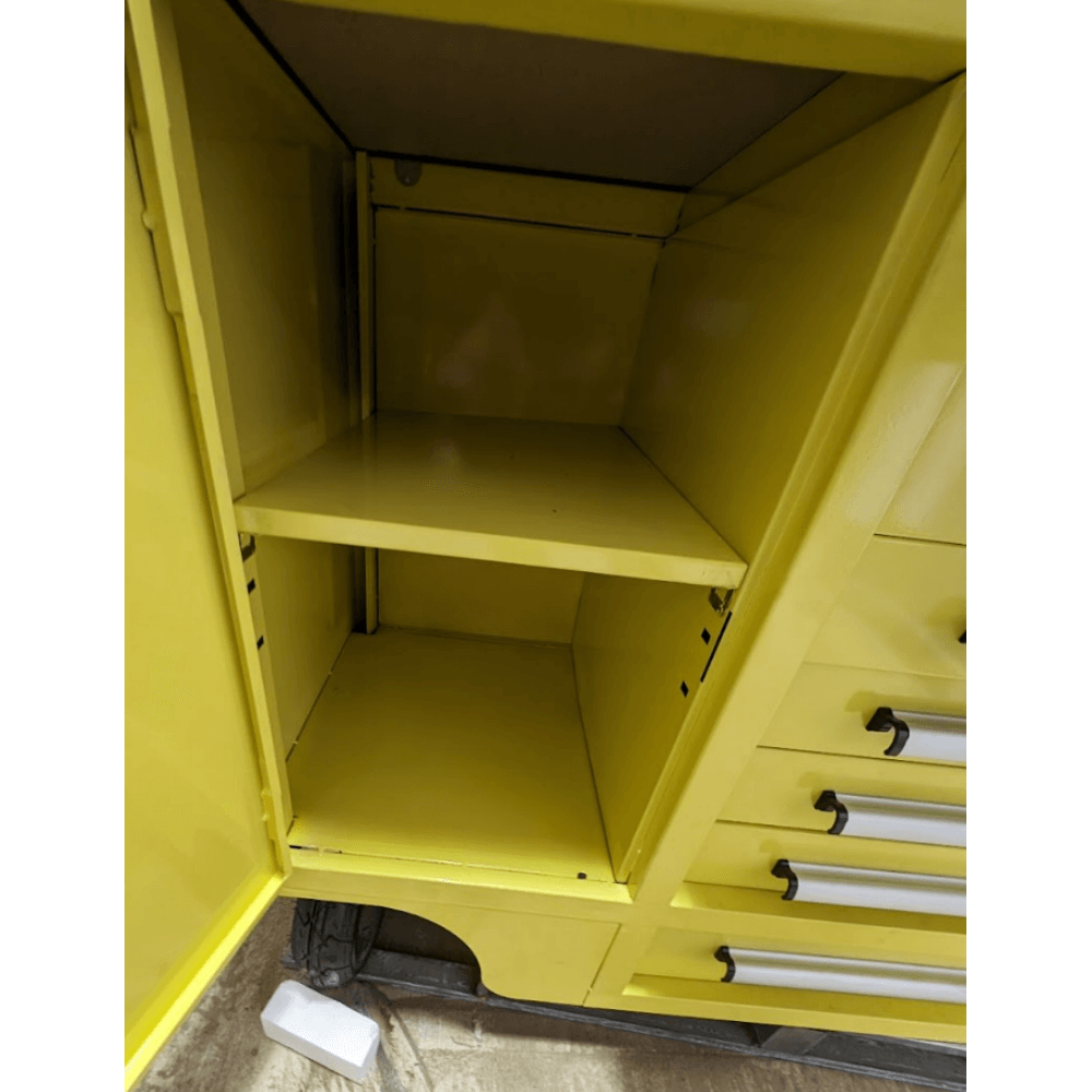 Chery Industrial 4.5ft Heavy Duty Mobile Workbench with 7 Drawers & 2 Cabinets