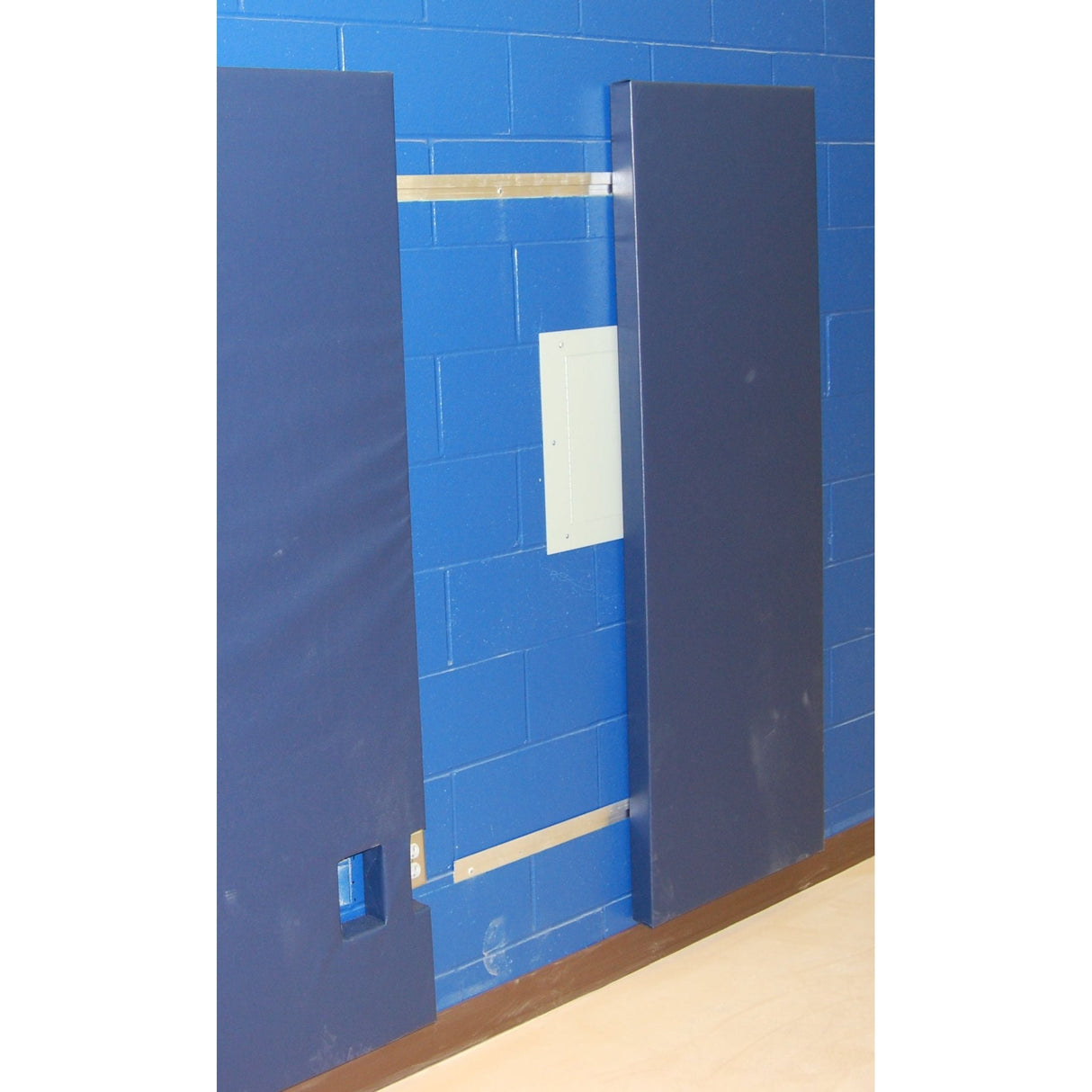 Gared Z-Clip Wall Pad Attachment Quick-Release Mounting System 72″ Wall Pad Mounting Kit 4196