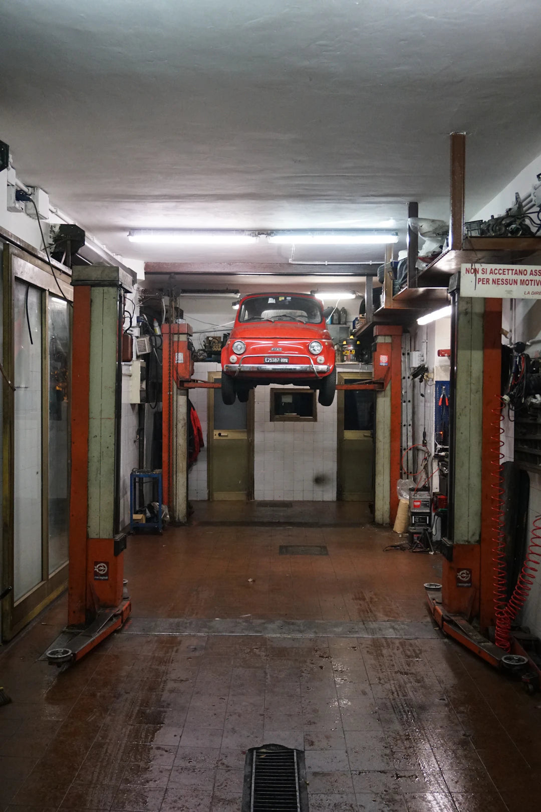 Choosing the Right Auto Lift for Your Garage Essential Considerations