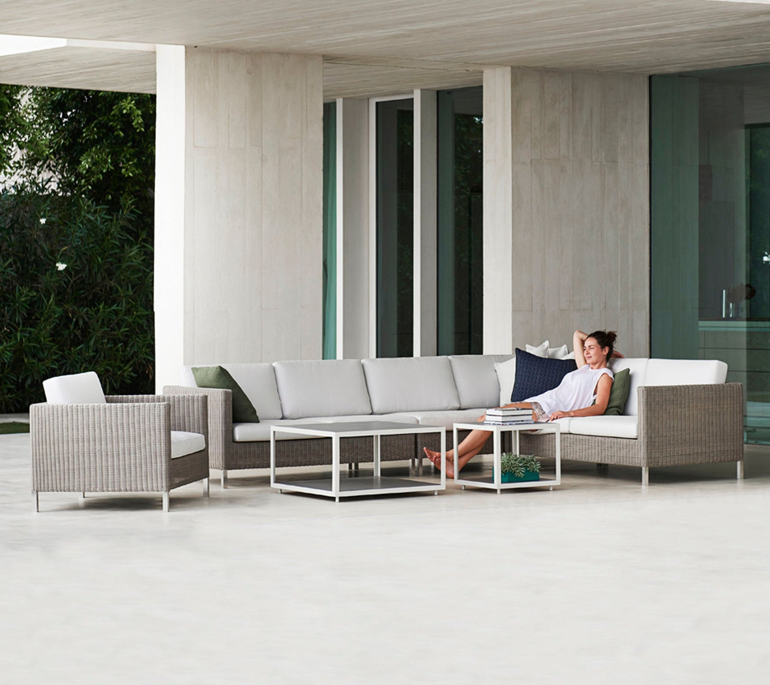 Connect Lounge Chair Outdoor Lounge Chair