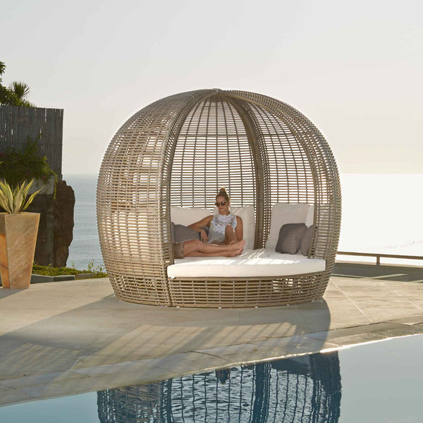 Skyline Design Halo Daybed with Sunbrella Cushions