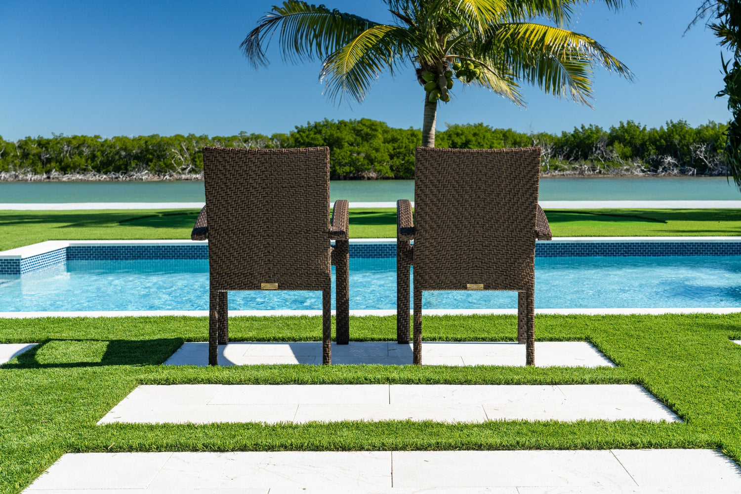 Atlantis Stackable Set of 2 Armchairs