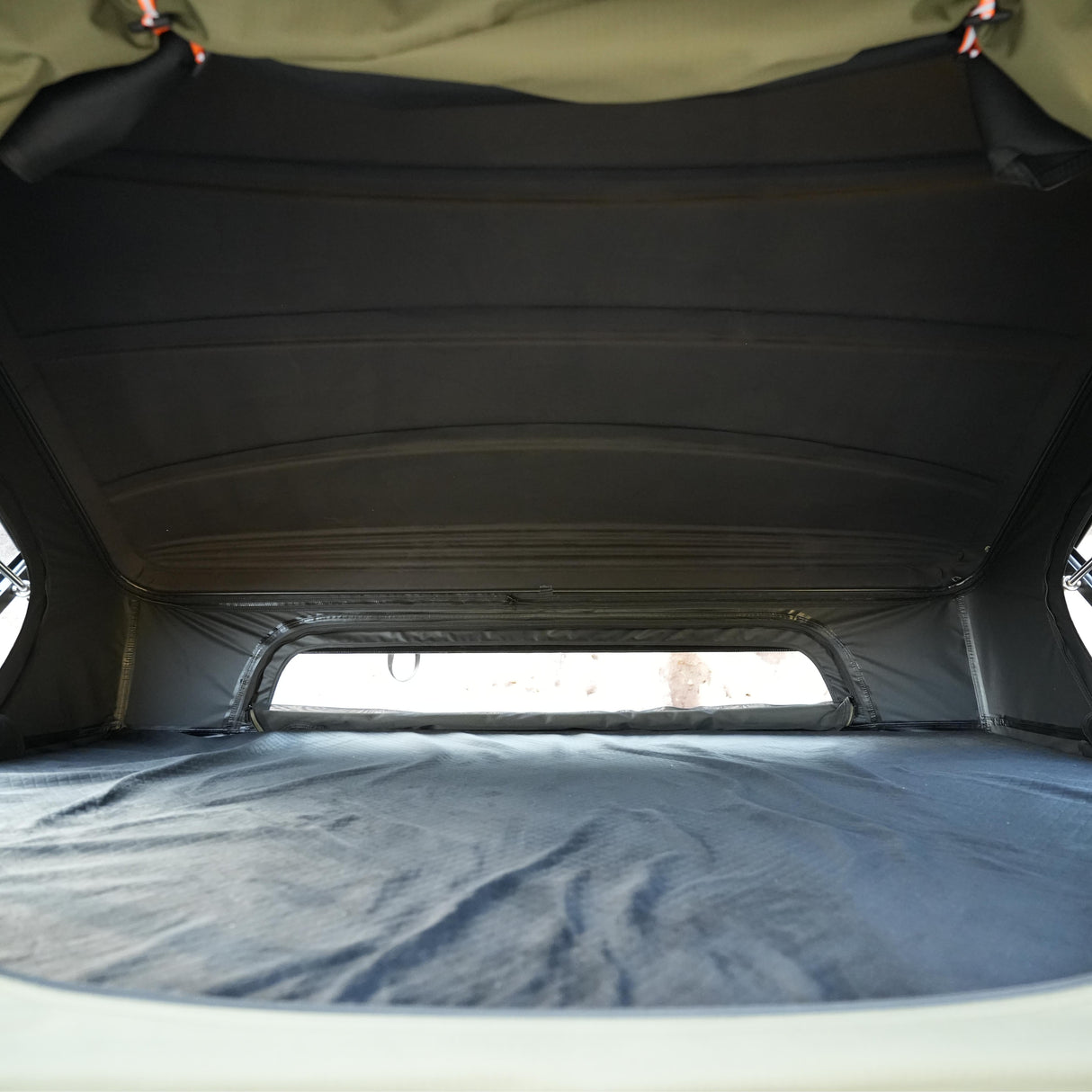 Naturnest Orion Pro Hard Shell Rooftop Tent