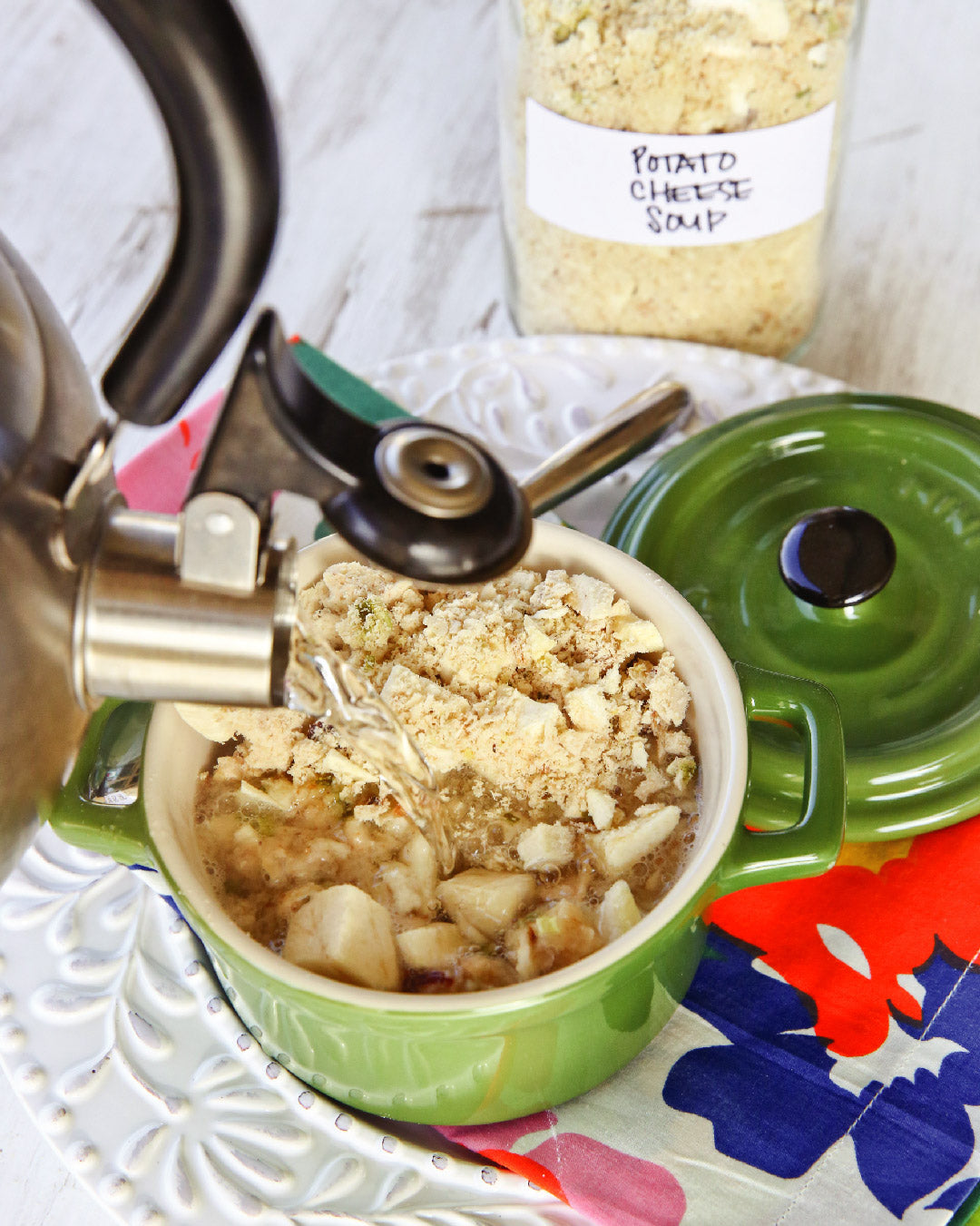 Harvest Right Large Home Pro Freeze Dryer with Oil Free Vacuum Pump, 6 Trays and Mylar Starter Kit in White