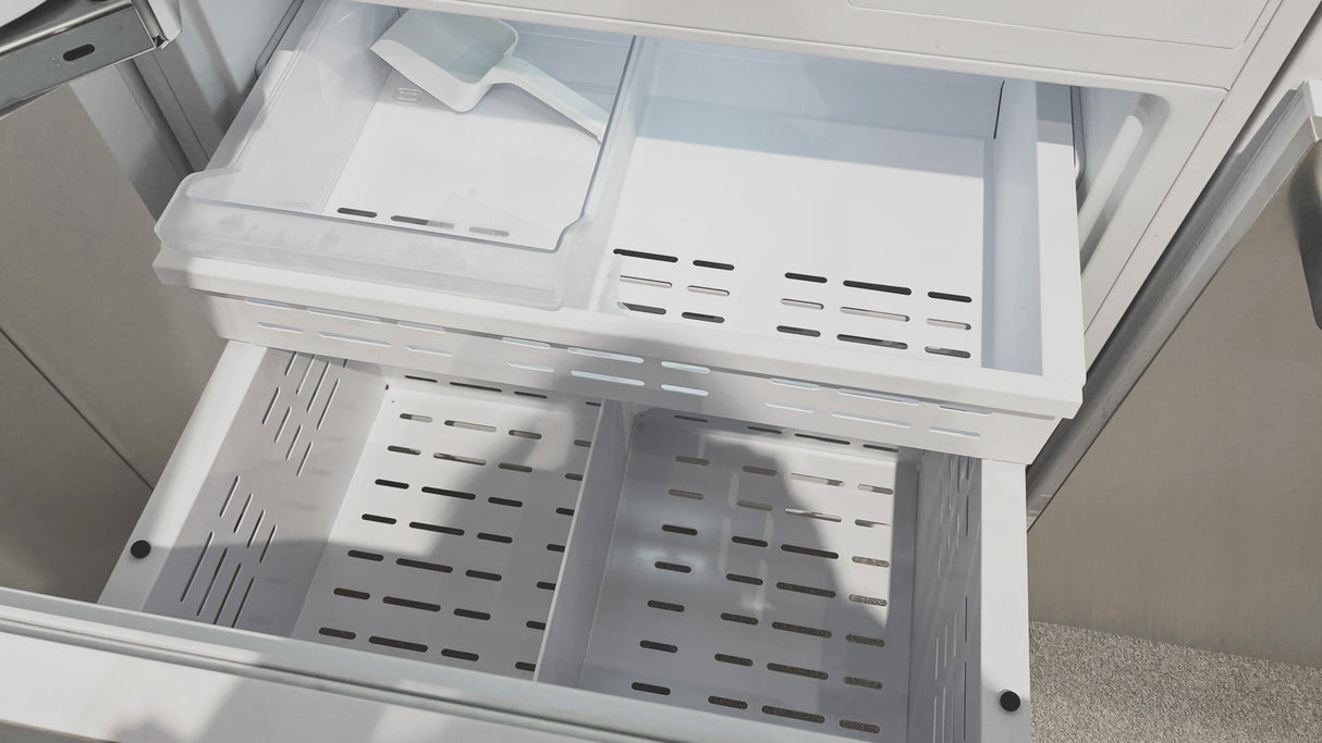 Fulgor Milano 30” 16.0 cu. ft. Panel‑Ready Built‑In Bottom Mount Refrigerator FM4BM30IFBI