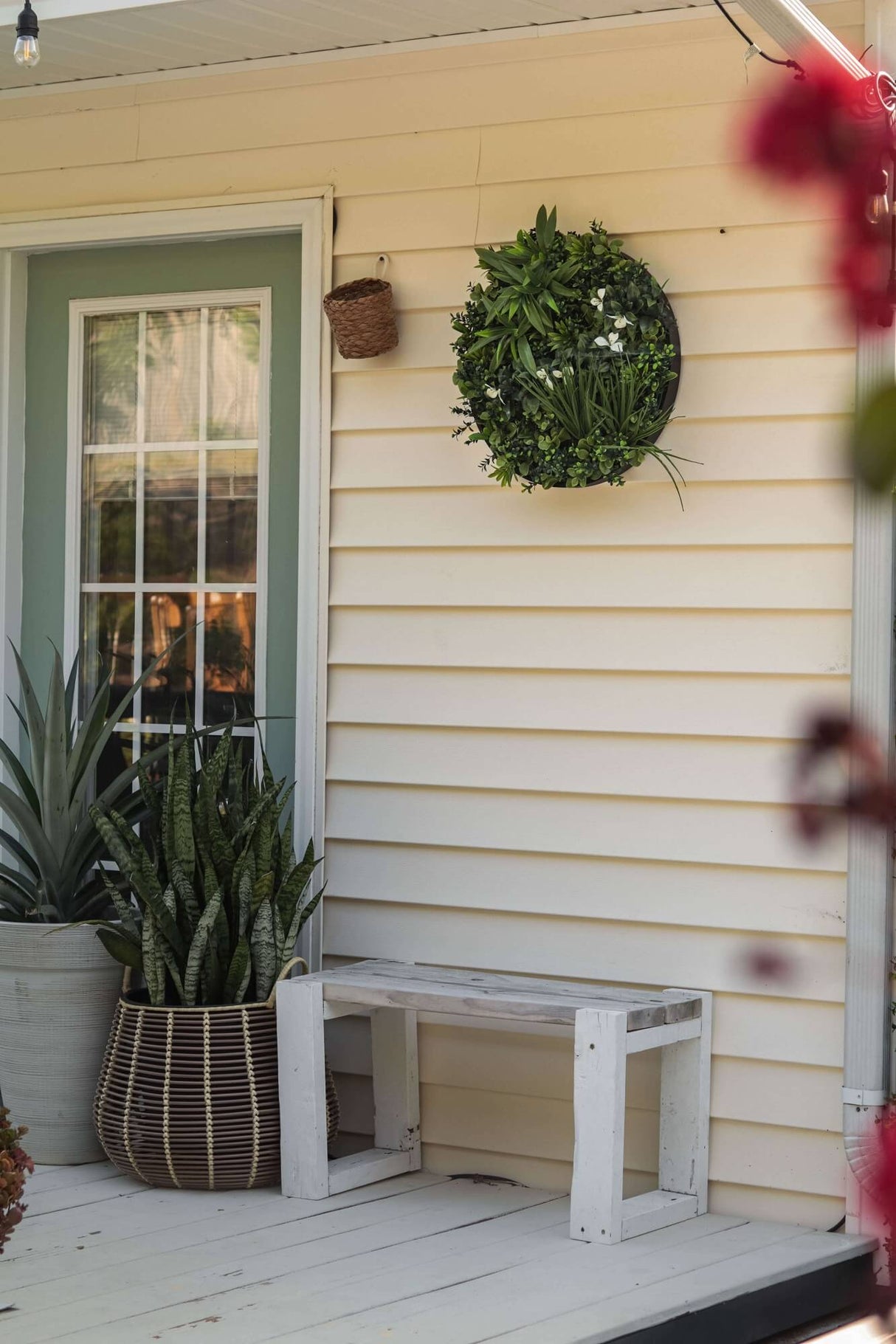 Designer Plants USA Luxury Artificial Green Plant Wall Circle 20" White Frame UV Resistant