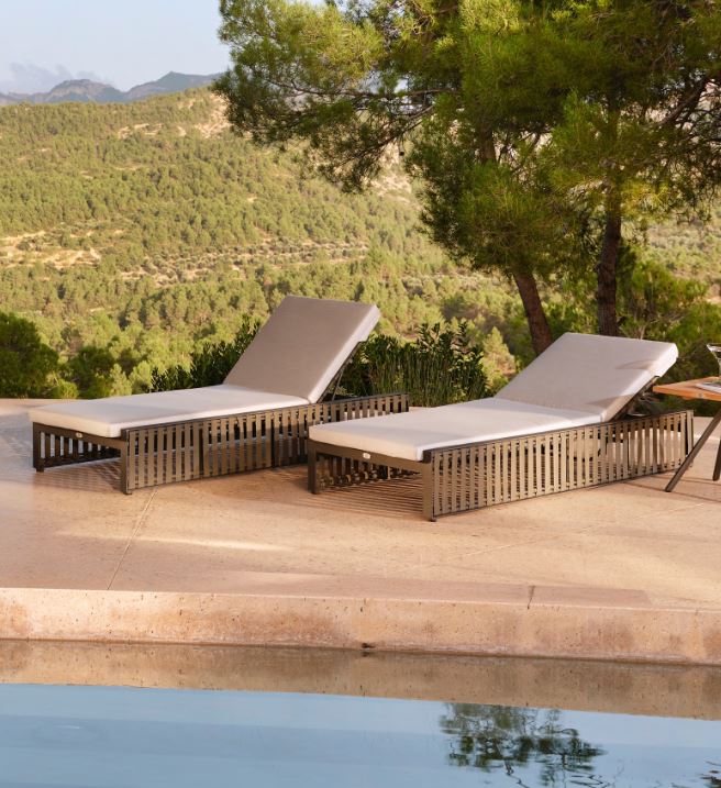 Skyline Design Horizon Chaise Lounger with Sunbrella Cushion