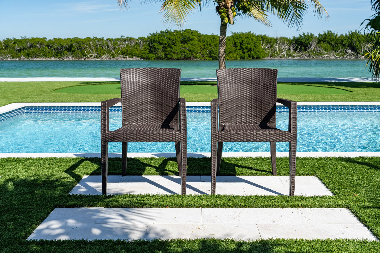 Rainbow Outdoor Montana Set of 2 Stackable Armchair-Brown