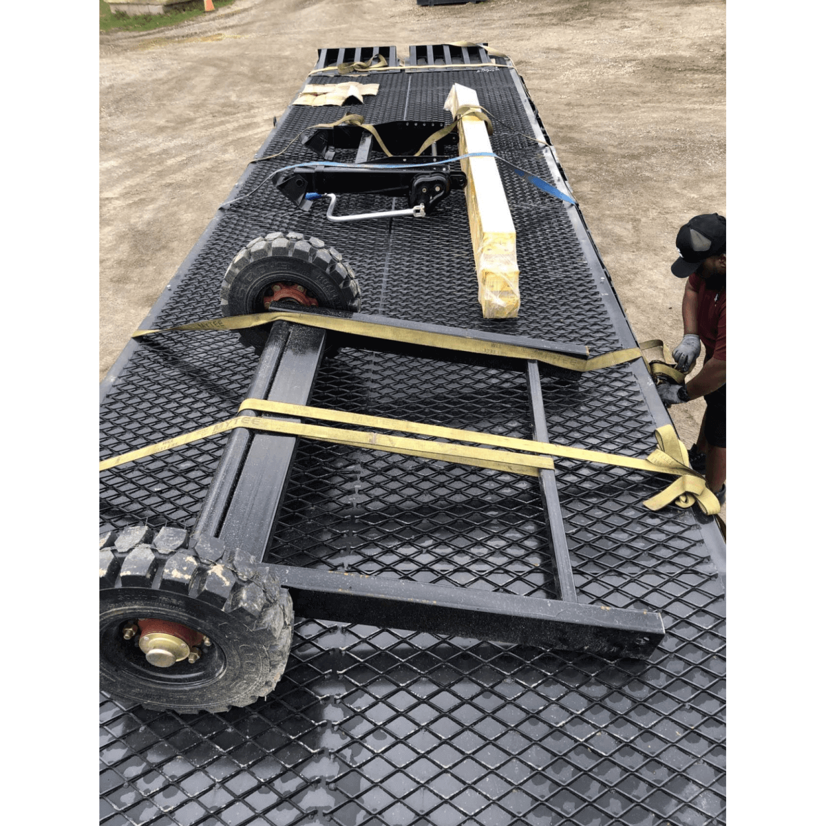 Chery Industrial Portable Loading Dock Ramps Yard Ramp - 22,000 lb. Capacity