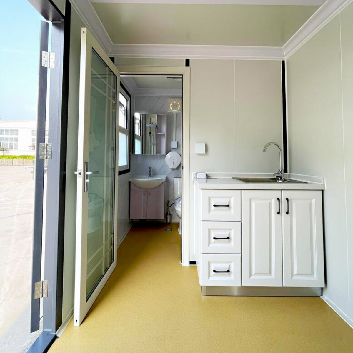 Chery Industrial Portable Office 7ft x 20ft with Bathroom