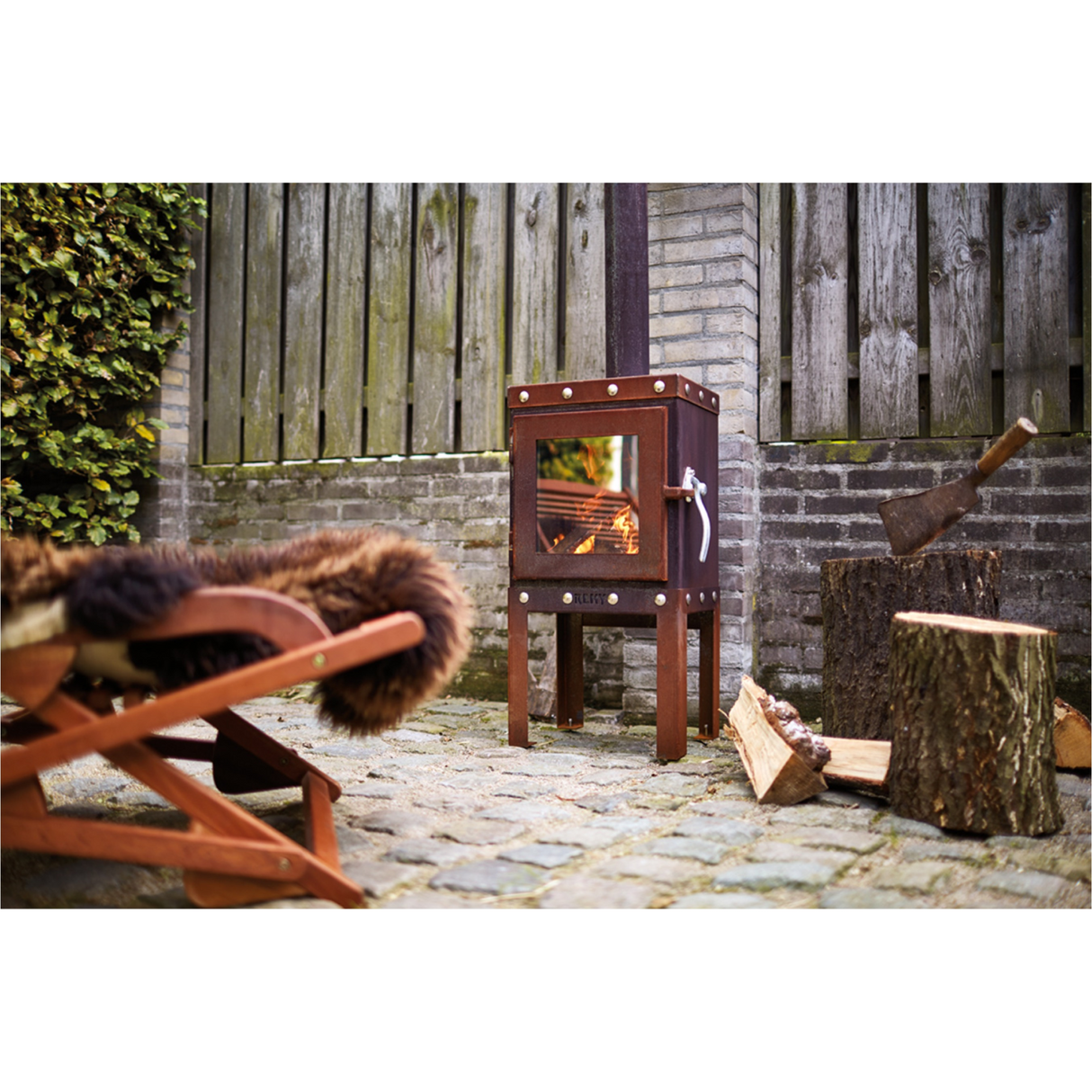 Piquia Compact CorTen Steel Wood Stove PIQUA