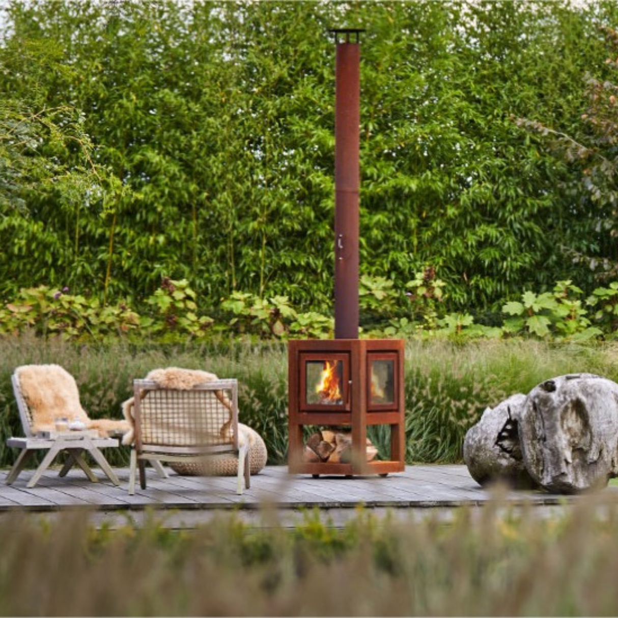 Quaruba L Mobile 4-Sided Glass Outdoor Fireplace QUARUBA-L-4M
