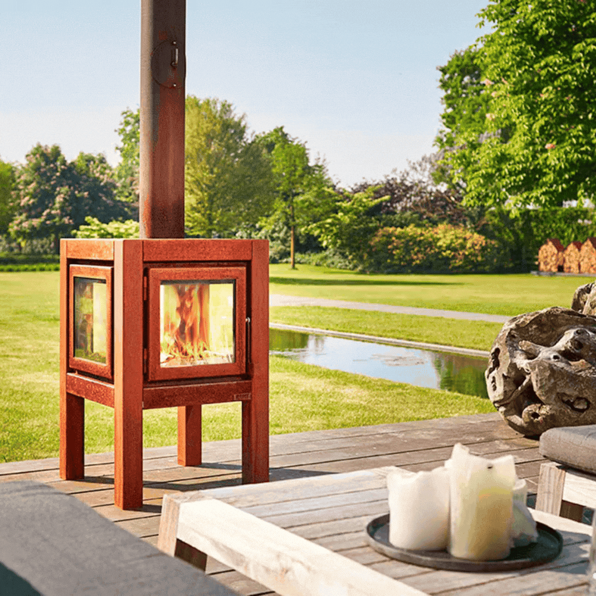 Quaruba L 3-Sided Glass Outdoor Fireplace QUARUBA-L-3