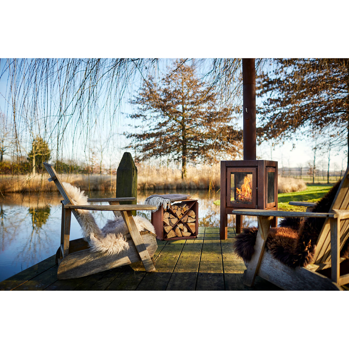 Quaruba XL 3-Sided Glass Outdoor Fireplace QUARUBA-XL-3