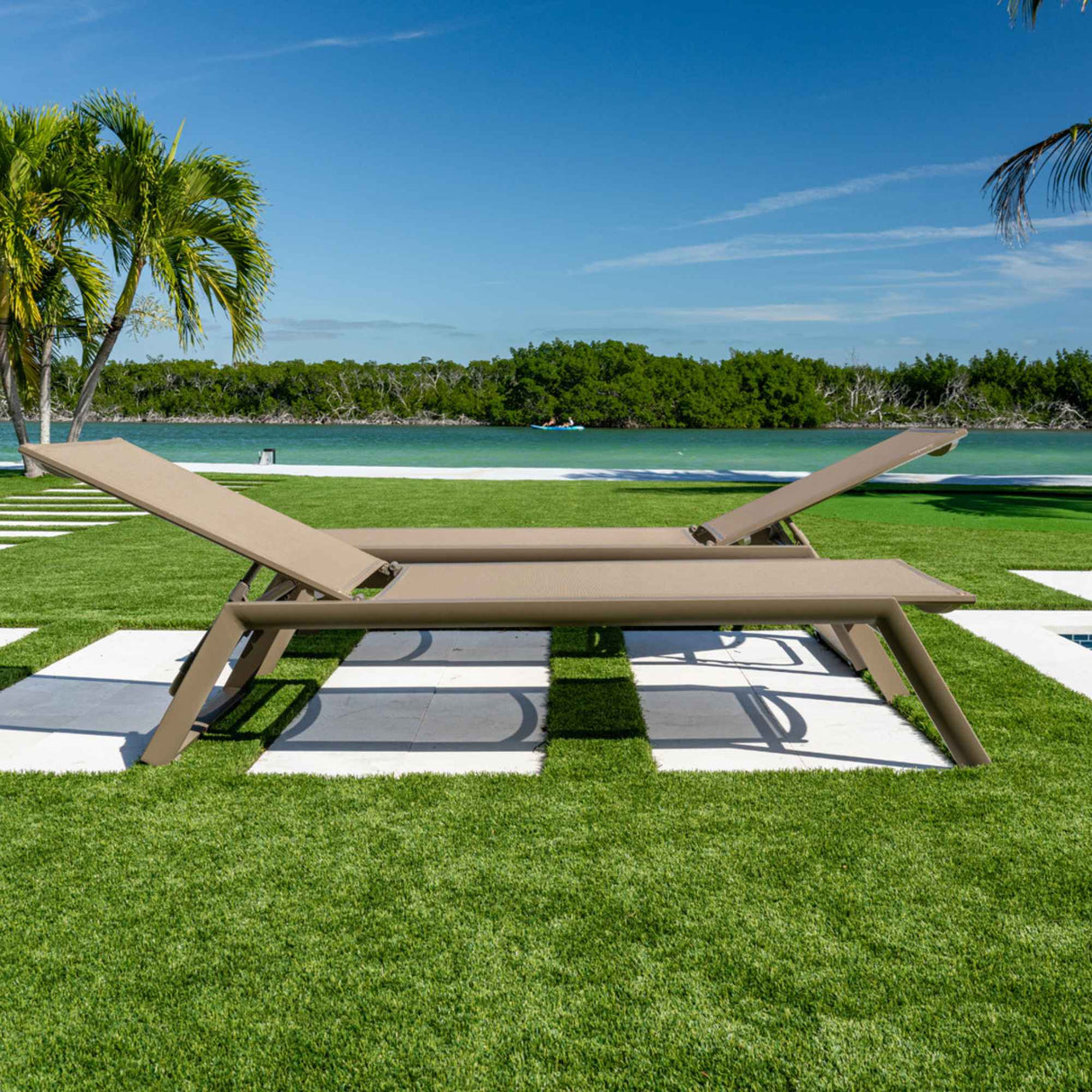 Rainbow Outdoor Odessa Set of 2 Chaise Loungers - Capuccino