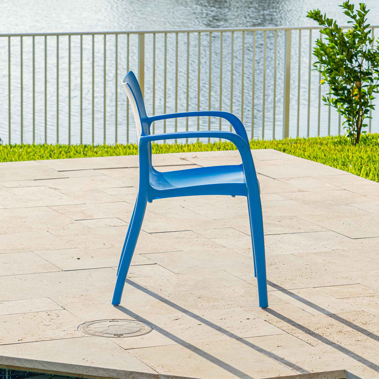 Rainbow Outdoor Pedro Set of 2 Stackable Armchair-Blue