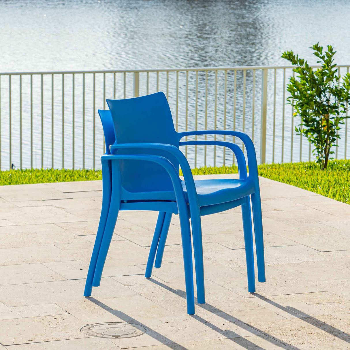 Rainbow Outdoor Pedro Set of 2 Stackable Armchair-Blue