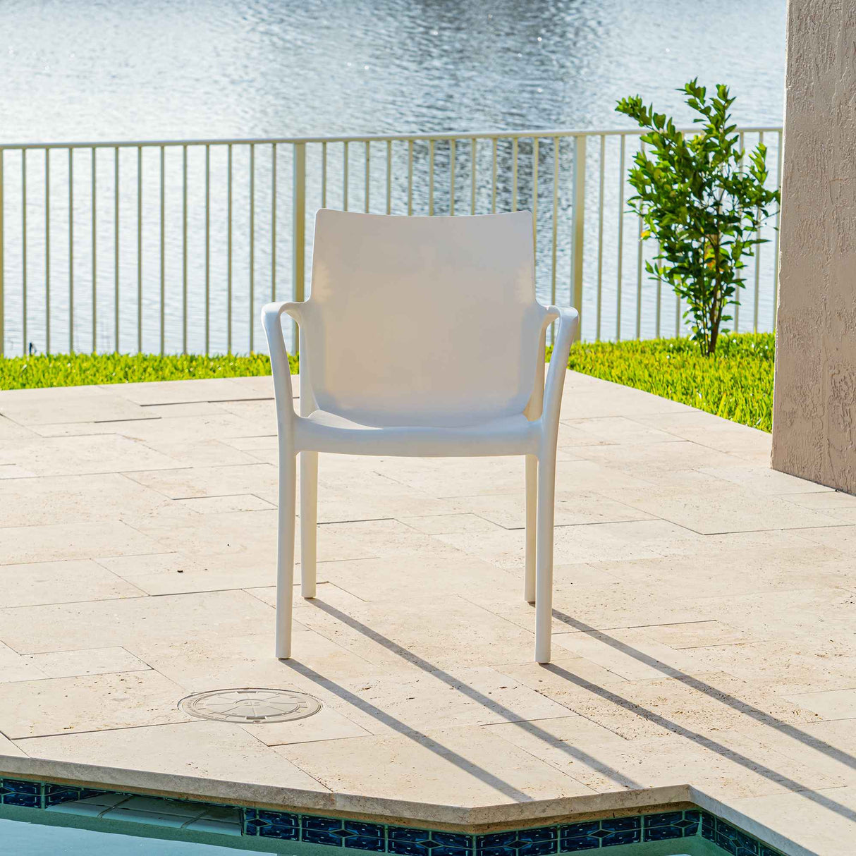 Rainbow Outdoor Pedro Set of 2 Stackable Armchair-White