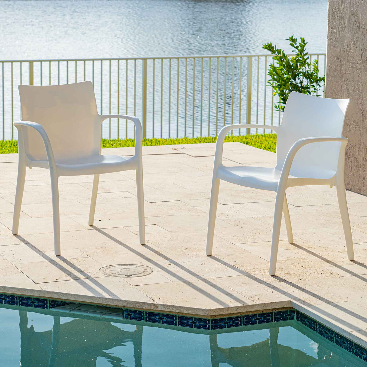 Rainbow Outdoor Pedro Set of 2 Stackable Armchair-White